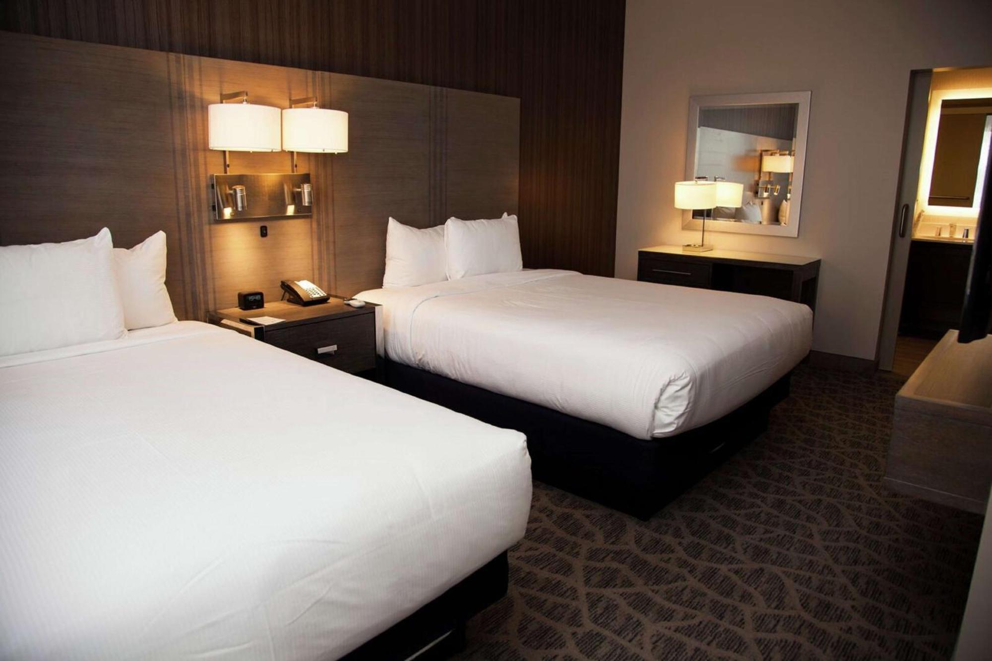 Embassy Suites By Hilton The Woodlands Eksteriør billede