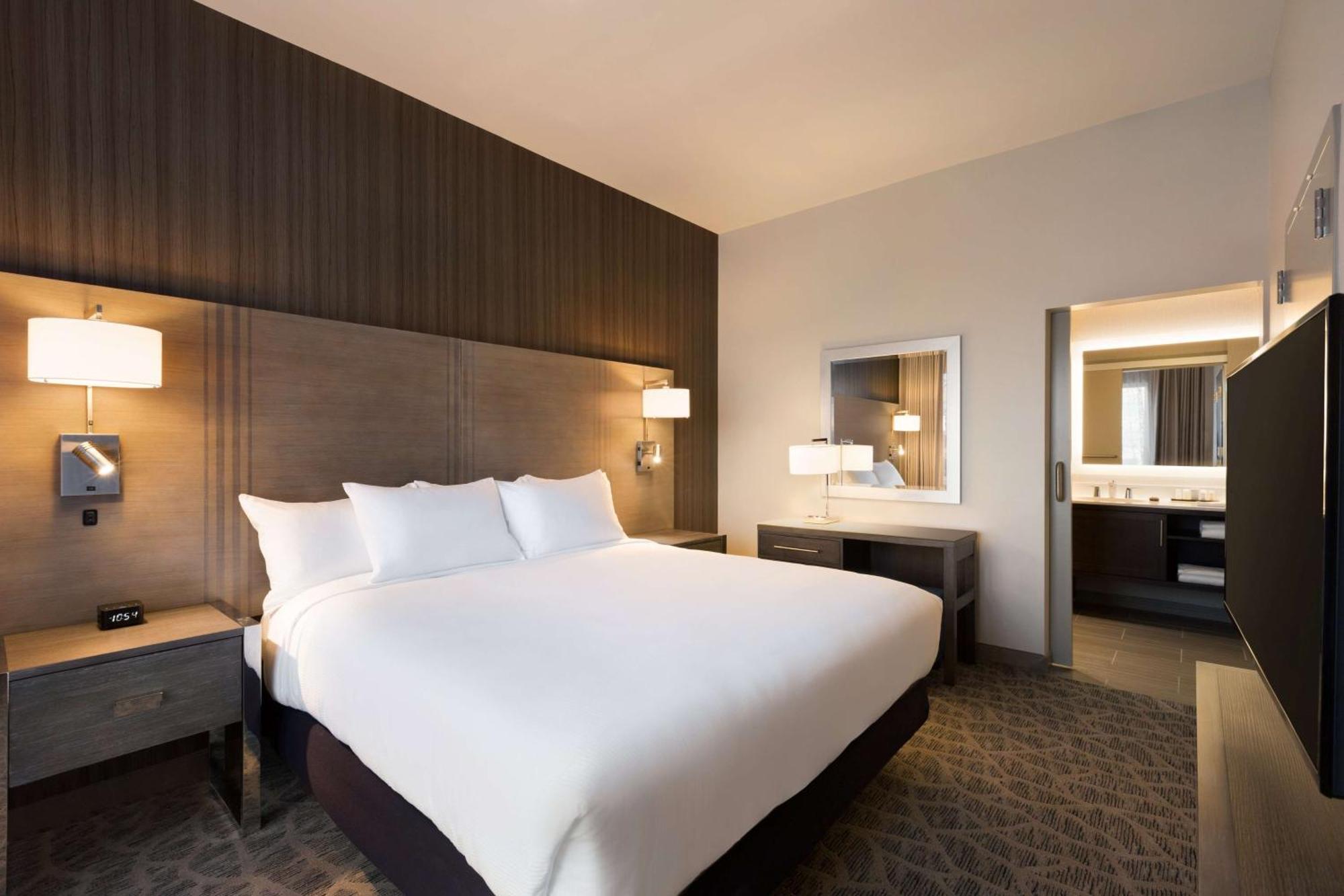 Embassy Suites By Hilton The Woodlands Eksteriør billede