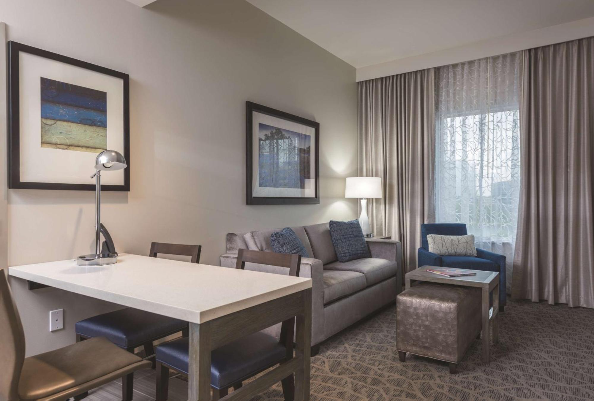 Embassy Suites By Hilton The Woodlands Eksteriør billede